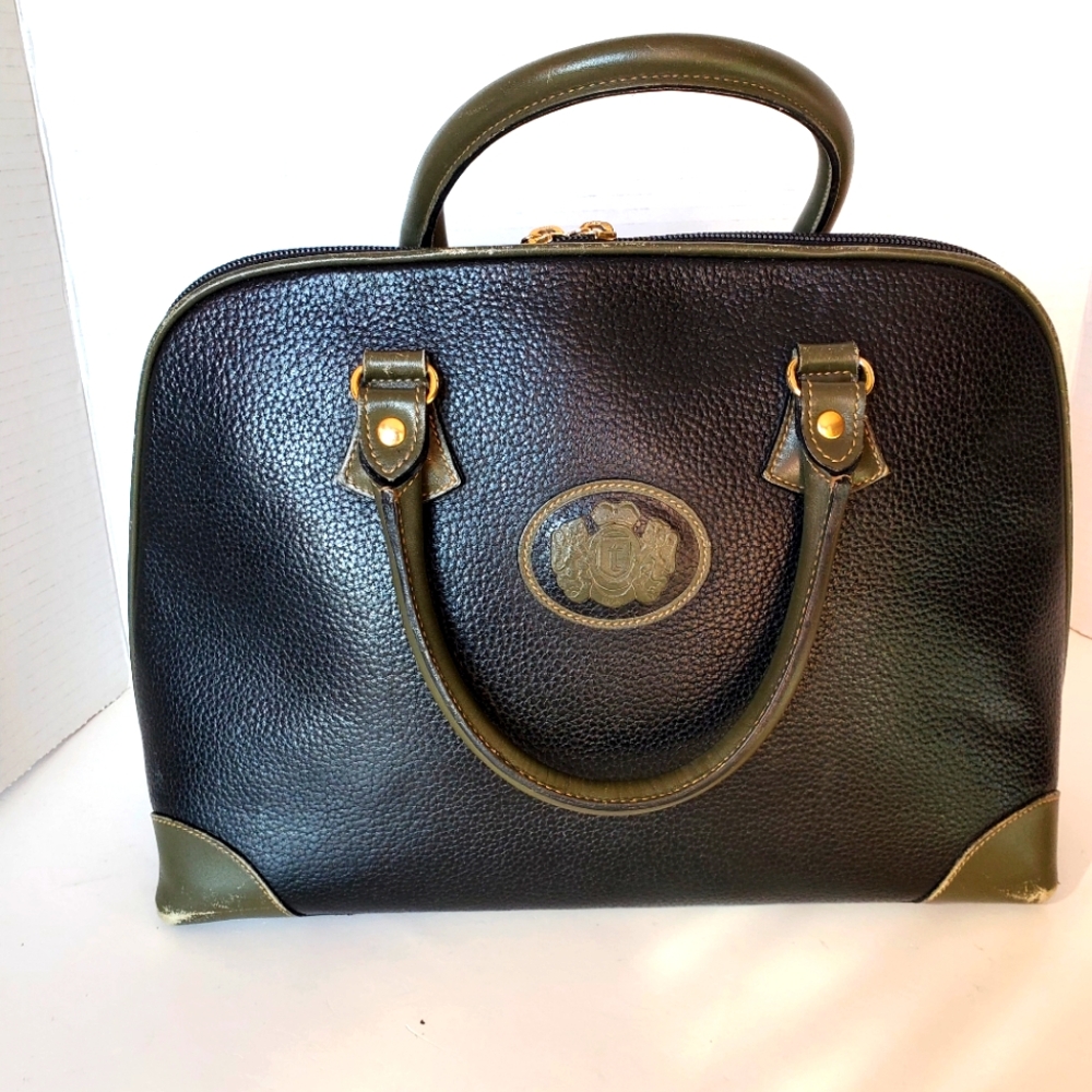 A Testoni Dinamico Vintage Black Leather Handbag with Green Corners